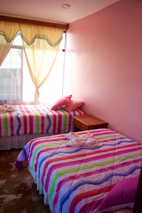 Hostal Nathaly Puerto Baquerizo Moreno Bagian luar foto