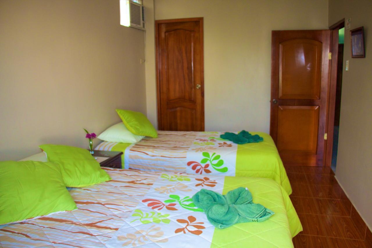 Hostal Nathaly Puerto Baquerizo Moreno Bagian luar foto