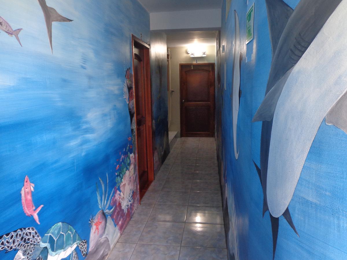 Hostal Nathaly Puerto Baquerizo Moreno Bagian luar foto